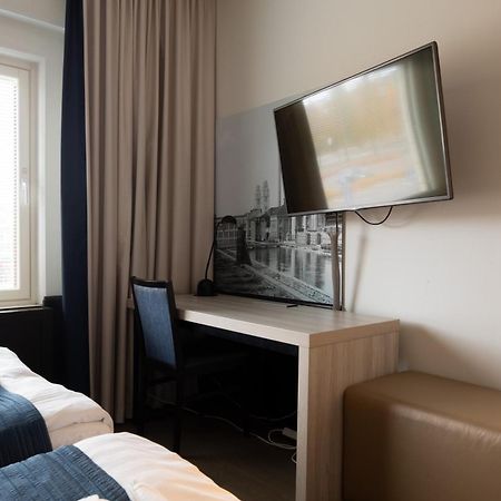 Hotel Oscar Варкаус Экстерьер фото