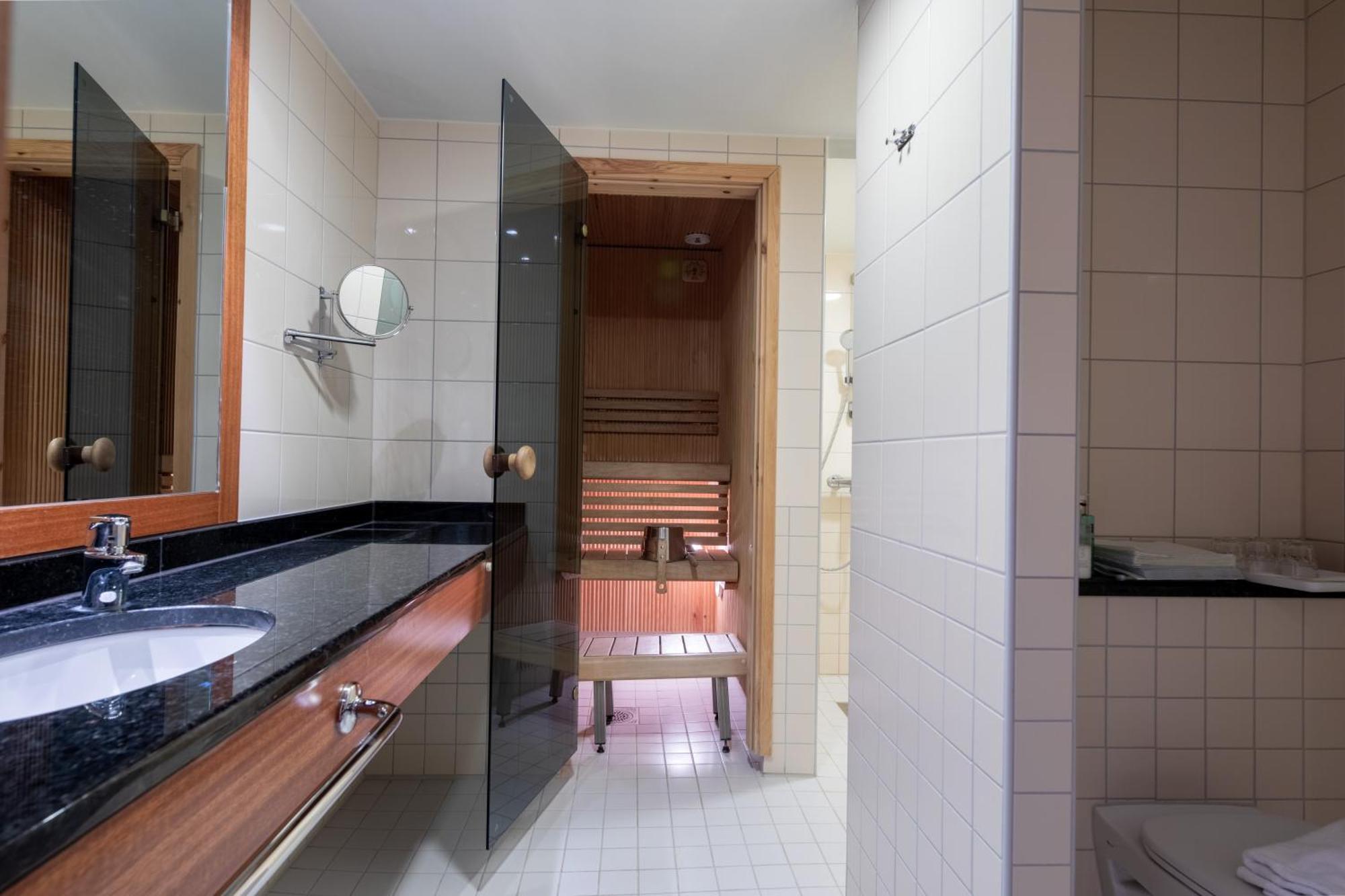 Hotel Oscar Варкаус Экстерьер фото