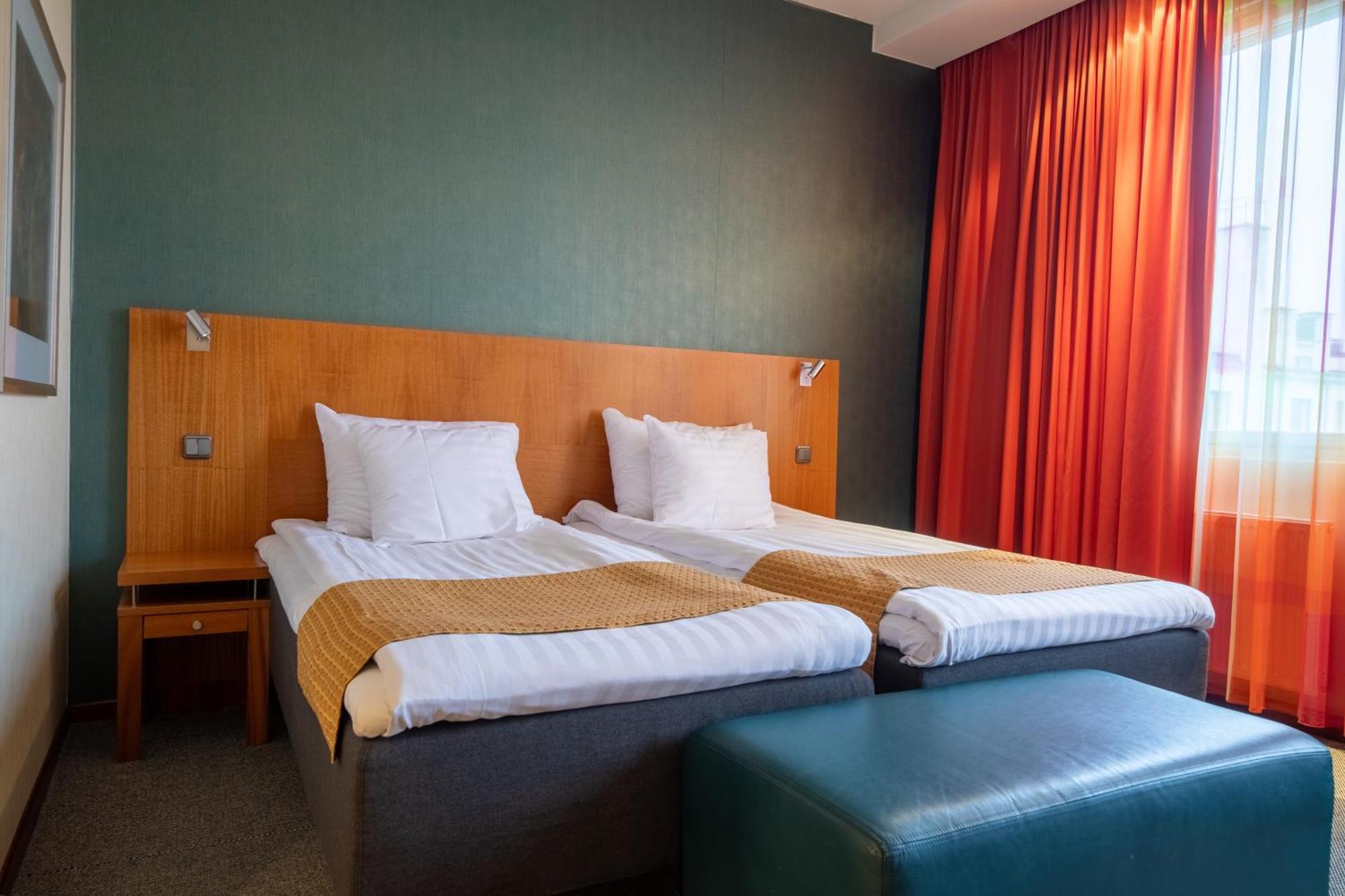 Hotel Oscar Варкаус Экстерьер фото