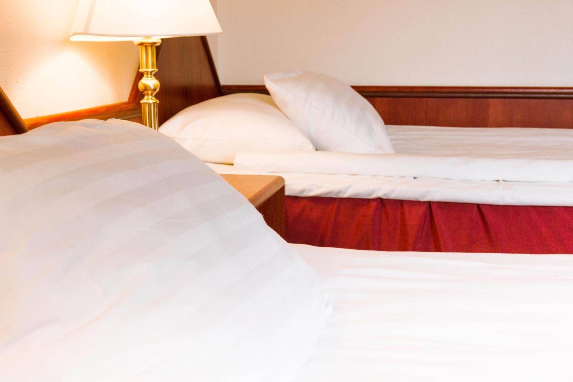 Hotel Oscar Варкаус Экстерьер фото