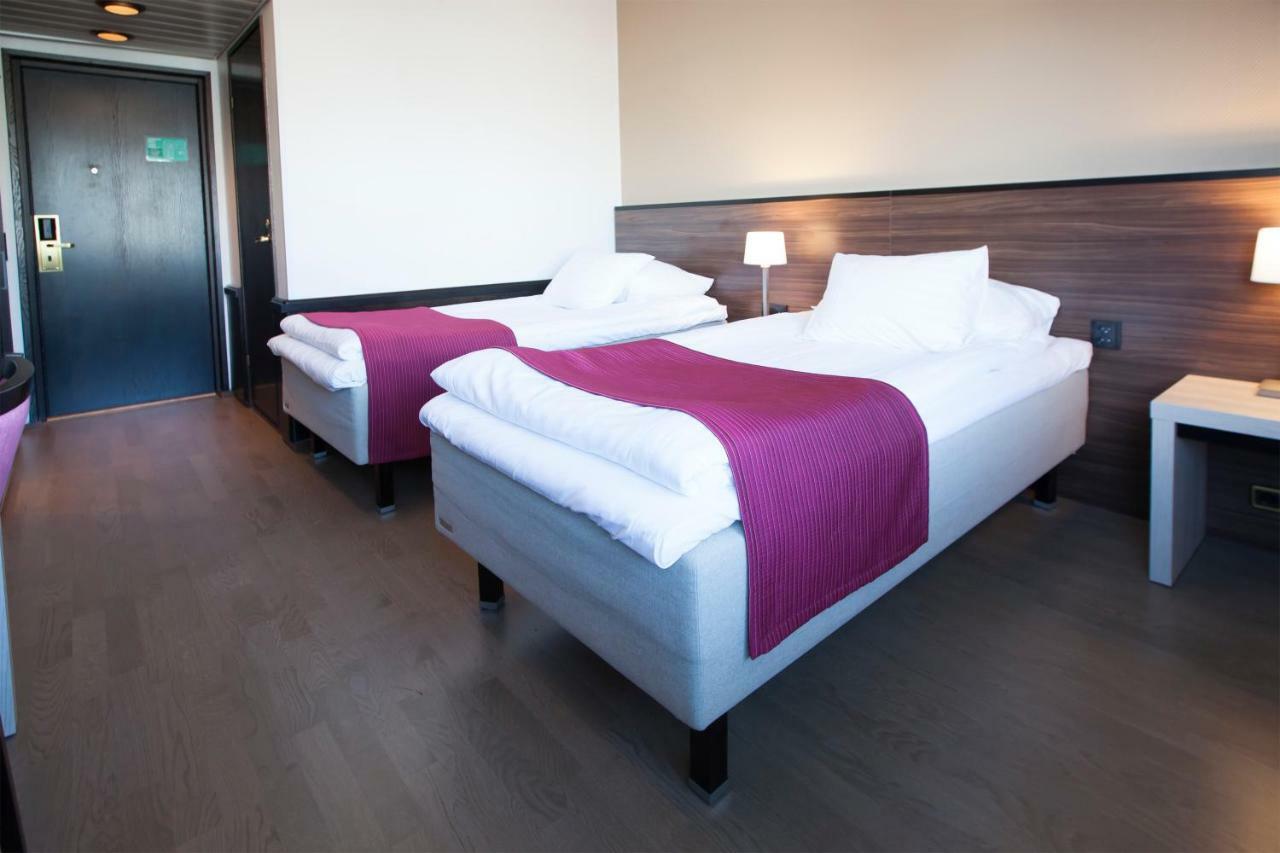 Hotel Oscar Варкаус Экстерьер фото